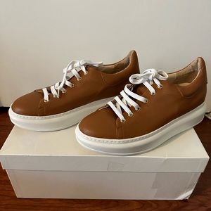 🆕! Kahmune tan sneakers